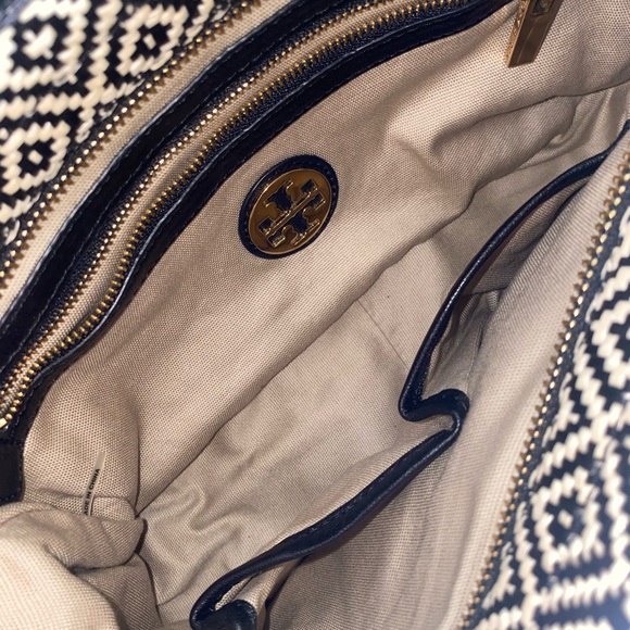 Tory Burch black and white straw raffia purse bag - Picture 3 of 8